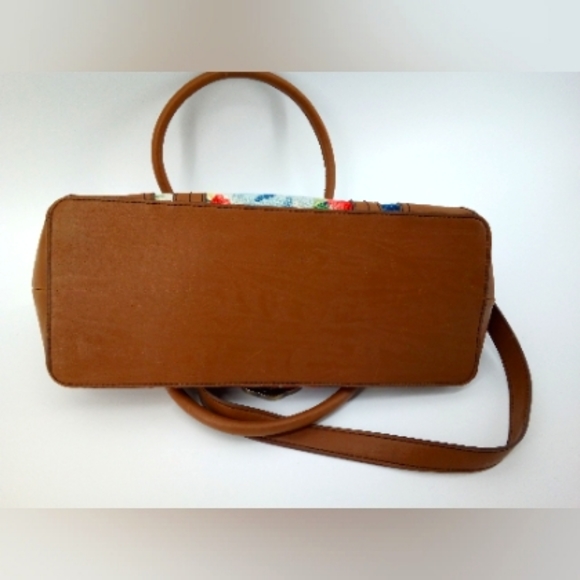 Etienne Aigner Sweet Linen Floral Spring Tan Vegan Handbag Crossbody Strap Bag - Picture 8 of 14